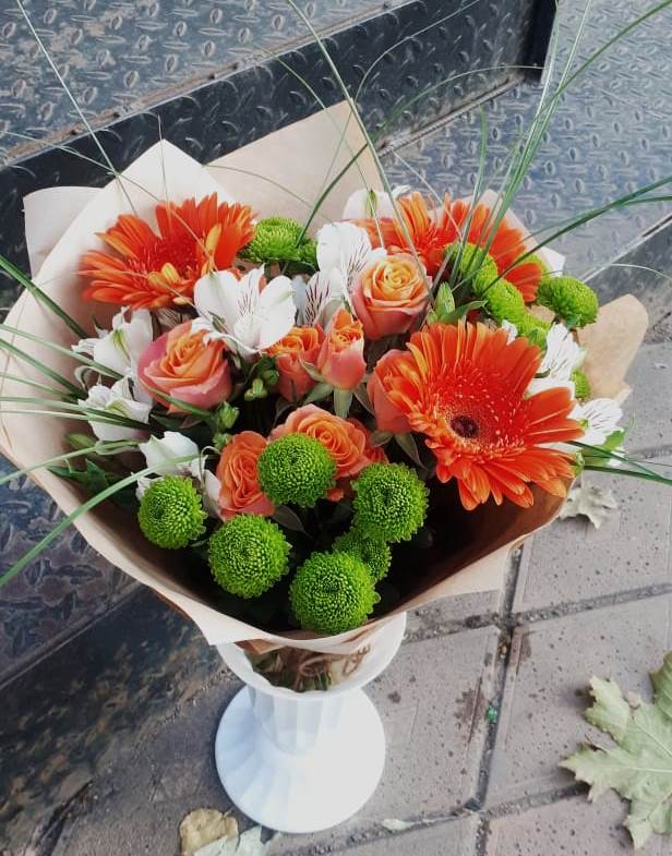 Букет цветов из: Герберы, Хризантемы, Альстромерии и Розы в Солнечном Курской области