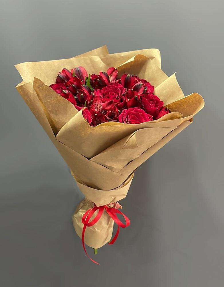 Букет цветов из: Альстромерии и Розы в Солнечном Курской области