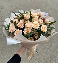Букет Кремовые розы Латте в Солнечном Курской области