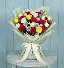 Букет цветов из:  Розы в Солнечном Курской области