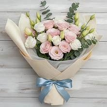 Букет цветов из:  Лизиантусы #REPLACE_PRED# Солнечном Курской области