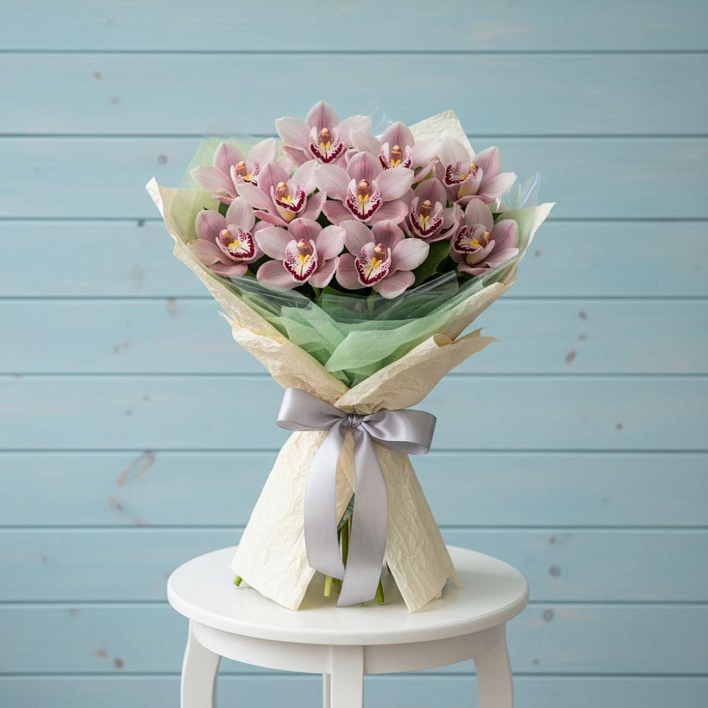 Букет цветов из: Орхидеи и Розы в Солнечном Курской области