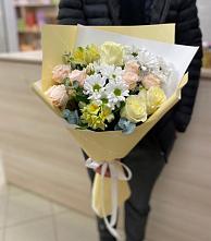 Букет цветов из:  Альстромерии, Розы и Хризантемы в Солнечном Курской области