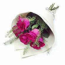 Букет цветов из:  Розы в Солнечном Курской области