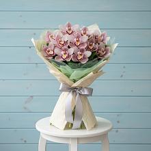 Букет цветов из:  Орхидеи и Розы #REPLACE_PRED# Солнечном Курской области