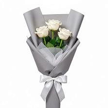 Букет 3 белые розы в Солнечном Курской области