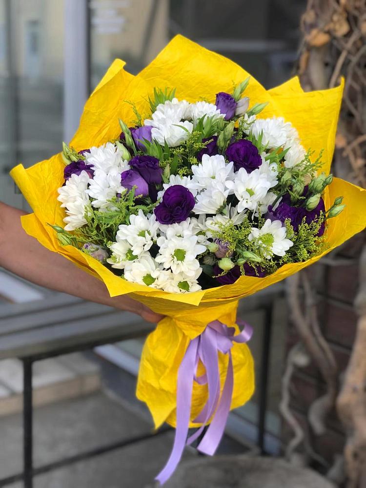 Букет цветов из: Ирисы, Хризантемы и Ромашки в Солнечном Курской области