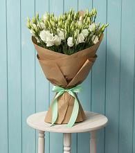 Букет цветов из:  Лизиантусы в Солнечном Курской области