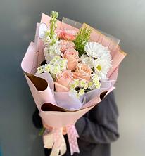 Букет цветов из:  Хризантемы и Розы в Солнечном Курской области