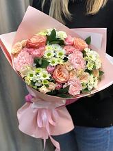 Букет цветов из:  Гвоздики, Розы и Хризантемы в Солнечном Курской области