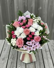 Букет цветов из:  Альстромерии, Гвоздики, Розы и Хризантемы в Солнечном Курской области