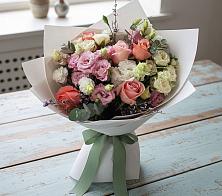 Букет цветов из:  Розы, Лизиантусы и Гвоздики в Солнечном Курской области