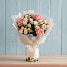 Букет цветов из:  Розы в Солнечном Курской области